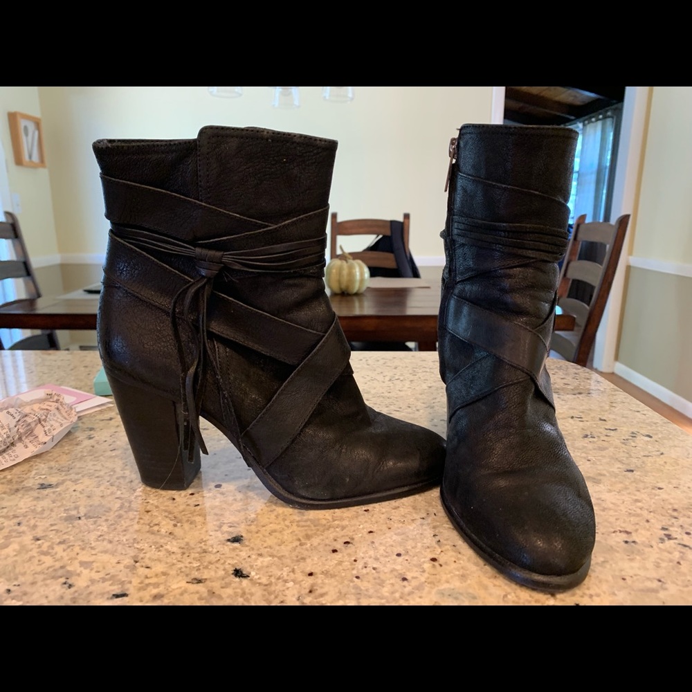 Black Boots